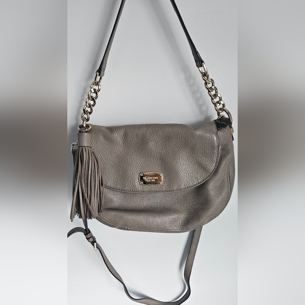 Michael Kors Crossbody Pebbled Leather Bag/purse